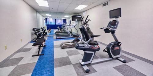 Comfort Suites Springfield RiverBend Medical - image 38