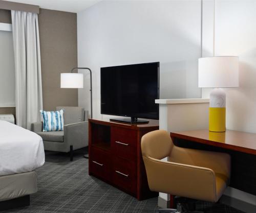 Comfort Suites Springfield RiverBend Medical - image 26