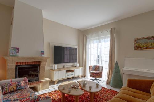 La Tuilerie - familiale, jardin et vue Pyrénées (La Tuilerie - familiale, jardin et vue Pyrenees) in Lescar