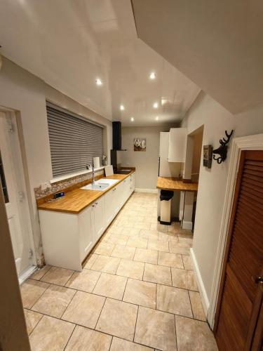 Lovely 3 bedroom house in Stanley, Durham near Beamish museum in Chester-le-Street