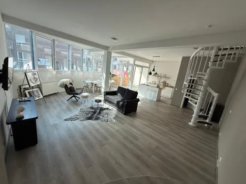 Loft-like Apartment 150 sqm near Veltins Arena in Gelsenkirchen, Deutschland