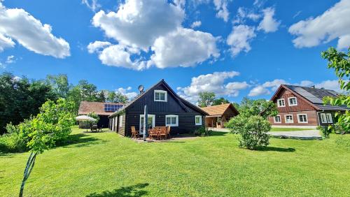 Exterior view of Grune Farm - FeWo Ost