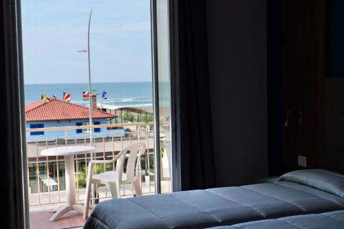 Double Room with Balcony and Sea View