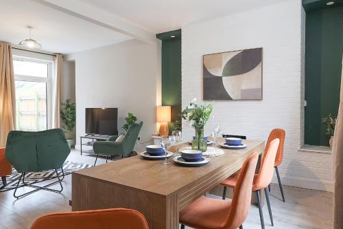 Iekārtas, Perfect Booking 4 Bed Home in Aberdare in Aberaman