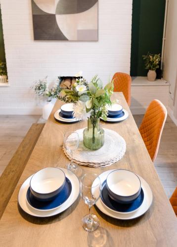 Ēdiens un dzērieni, Perfect Booking 4 Bed Home in Aberdare in Aberaman