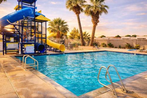 20| Vue at Green Valley with Community Pool, St. George