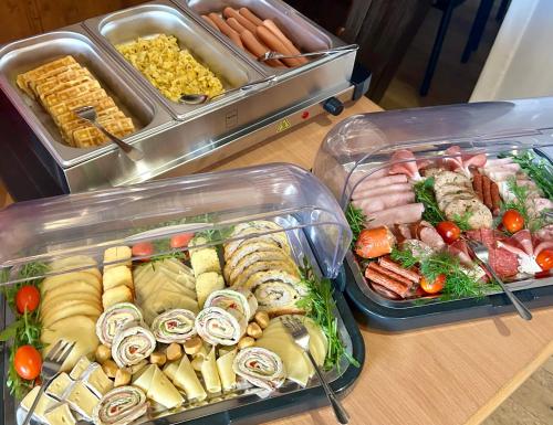 Restauracja - Noclegi Kołek (Restauracja - Noclegi Kolek) in 莫斯納