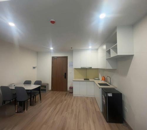Kitchen, Sapa Hill Center 2BR Apt in Ta Giang Phin Ban Khoang