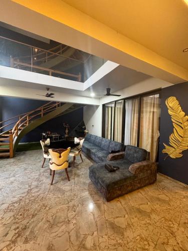 Royal Heritage Lonavla - 7BHK with Turf in Pale Pawan Ma
