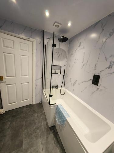 Lovely double room in Stanley Durham DH9 in Chester-le-Street