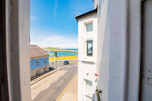 Superb Studio With Marina Views- WiFi Included – khách sạn tại Howth