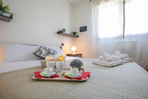 Alloggio turistico Suite Leonardo - Rome, 20m in treno -Fiumicino Airport, 2m in treno- Fiera, 2m in treno