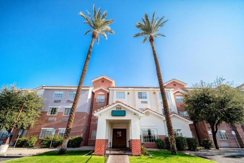 Baymont by Wyndham Chandler I-10