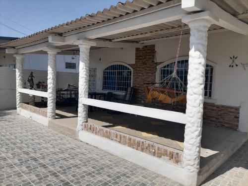 Casa a una cuadra de la playa Punta Barandua PIQUEROS in Punta Blanca