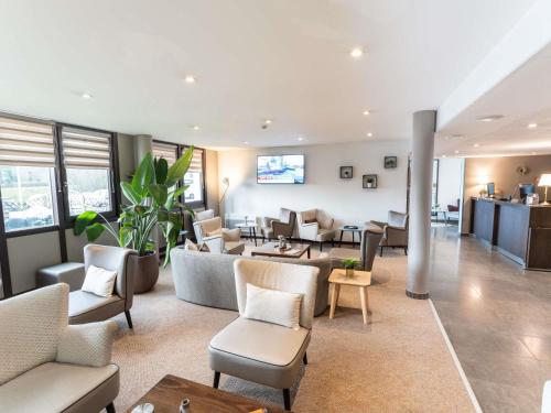 Pub/Lounge, Hôtel Mercure Rennes Cesson in Cesson-Sevigne