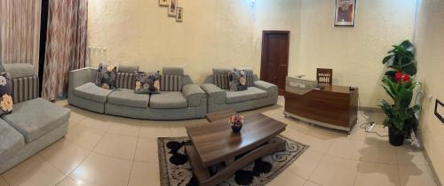 EL GIBOGR GUEST HOUSe in Nyanza