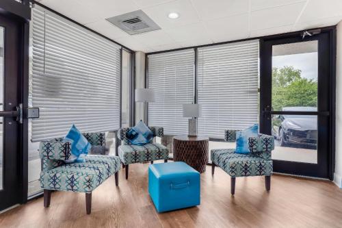 Αίθουσα υποδοχής, Clarion Pointe Morrow - Atlanta South in Μόροου(Τζόρτζια)