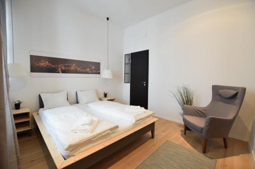 Luxury Apartment by Hi5 - Bajcsy Suite, Budapest (photo 2)