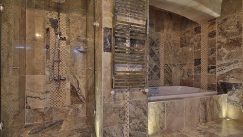 Heaven Cave House - Razziya Evi - image 3