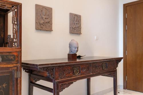 Free Housekeeping Visits During Your Stay - StayShort - Cozy 1BR Haven in Business Bay Sleeps 2 - image 11
