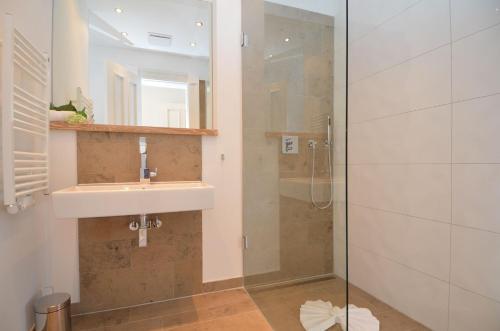 Villa Philine - Meerblicksuite Carlotta - image 28