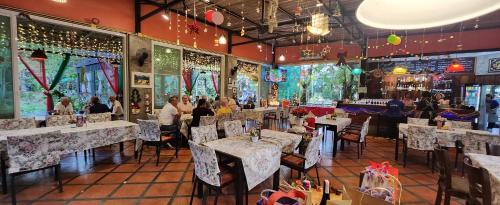 Restaurant, Nubdao Resort&Restaurant in Mabprachan Reservoir