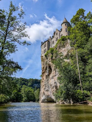 L'émeraude Waulsort (L'emeraude Waulsort) in Waulsort