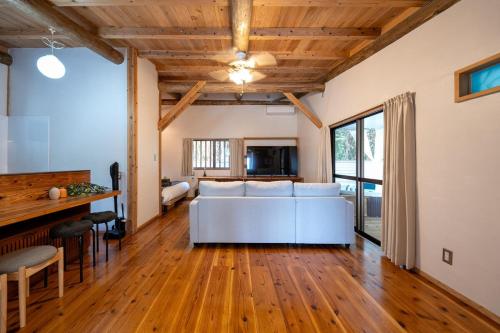 simAsim Cottage Kouri in Nakijin