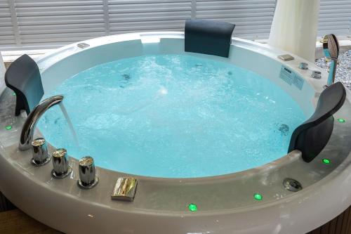 simAsim Cottage Kouri in Nakijin