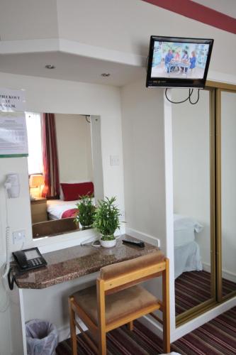 hotel photo