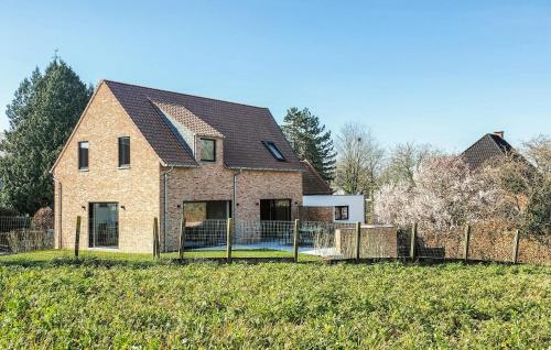 5 Bedroom Beautiful Home In Oudenaarde gîte à louer Etikhove