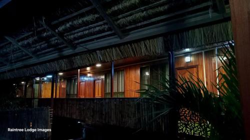 Raintree Lodge in พอร์ตมอร์สบี