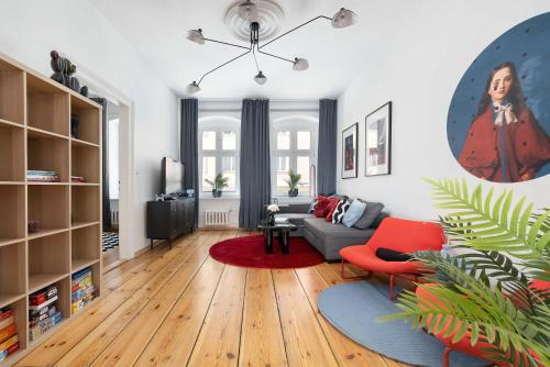 Unique & Functional Apartment near Wrocław Market Square by Noclegi Renters - image 2