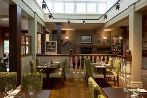 Étterem, The Golden Pheasant in Plumley