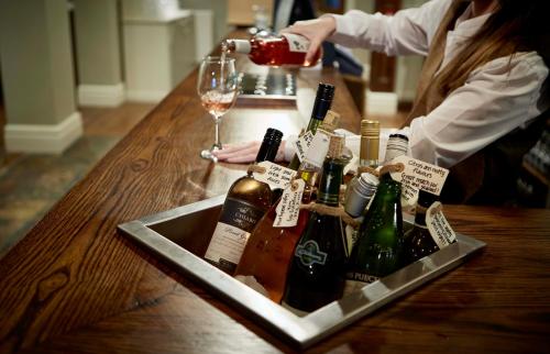 Pub/Lounge, The Golden Pheasant in Plumley