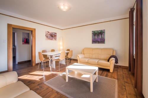 Chalet Cecile - Hotel Tell - image 10