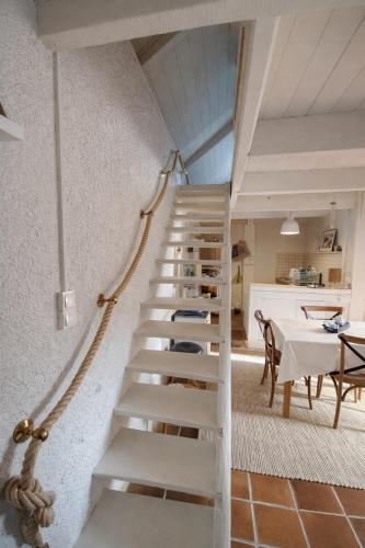 Charmant cottage en pierre cosy et authentique in Laz