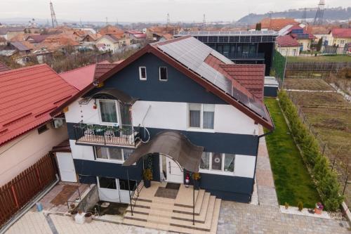 . Gold Residence