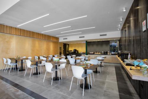 Ēdiens un dzērieni, CUBIK inn Design Rooms in Gravina Di Catania