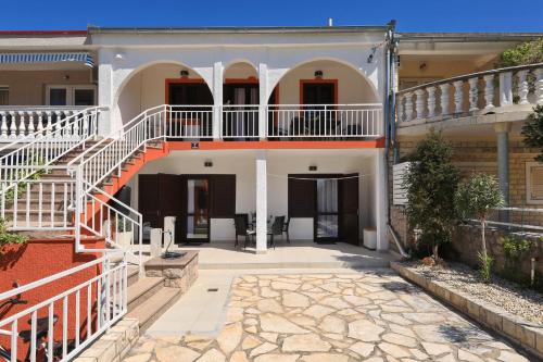 Hibis, No 3 - Chambre d'hôtes - Starigrad-Paklenica