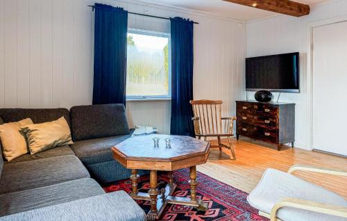 3 Bedroom Awesome Home In Storfors in Radetorp