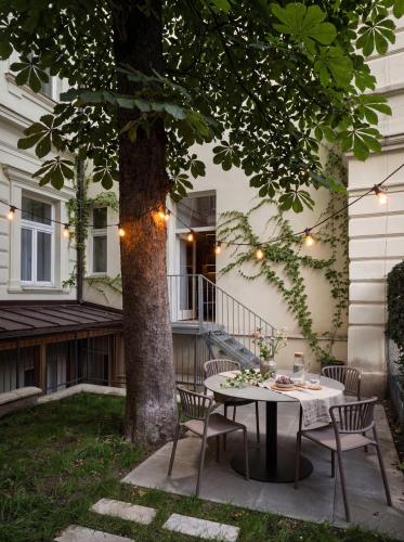 TurnKey I Wenceslas Square Premium Apartments 4