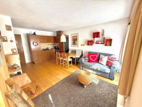 Family-Friendly Mörlialp Flat with Views (Family-Friendly Morlialp Flat with Views) in Гісвіль