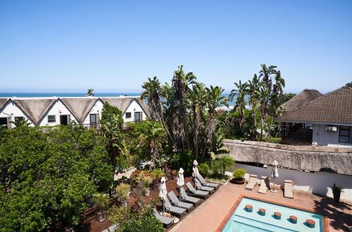 Exterior view, Crawfords Beach Lodge in Amatola Coastal