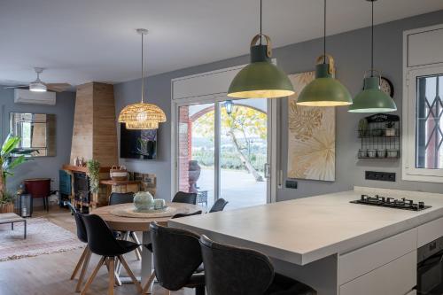 virtuve, AT001 Green Gaià - Exclusivity, nature and comfort (AT001 Green Gaia - Exclusivity, nature and comfort) in Casas de Virgili