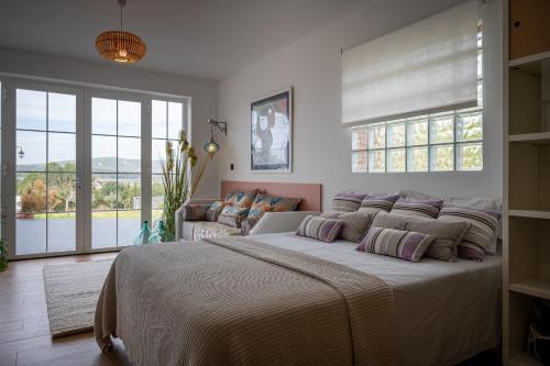 AT001 Green Gaià - Exclusivity, nature and comfort (AT001 Green Gaia - Exclusivity, nature and comfort) in Casas de Virgili