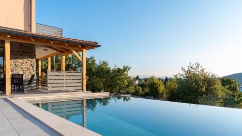 Villa Dominika by Villas Guide – khách sạn tại Brkac