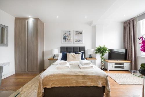 VESTO Queensway - image 5