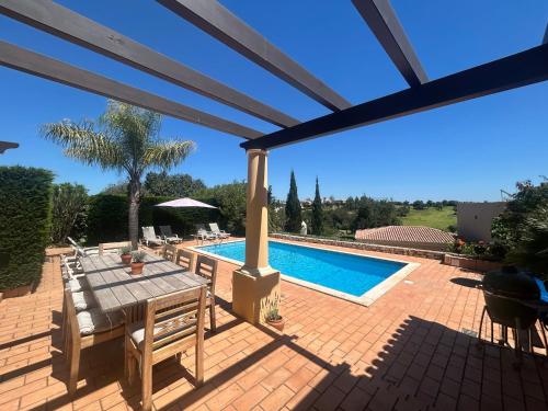 View, Perfect Golf & Beach Villa for 8 people in Gramacho