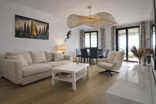 Brigantine111 - Golfe de Saint-Tropez - Appartement climatisé avec vue sur la marina (Brigantine111 - Golfe de Saint-Tropez - Appartement climatise avec vue sur la marina) in Cogolin
